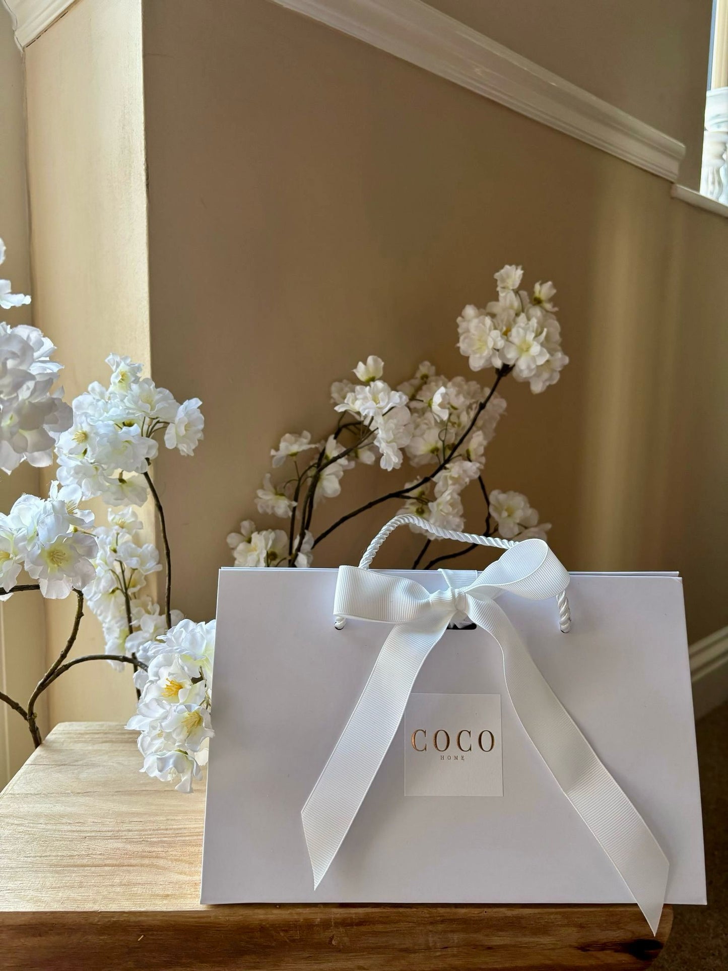 Luxury White Matt Geometric Diffuser
