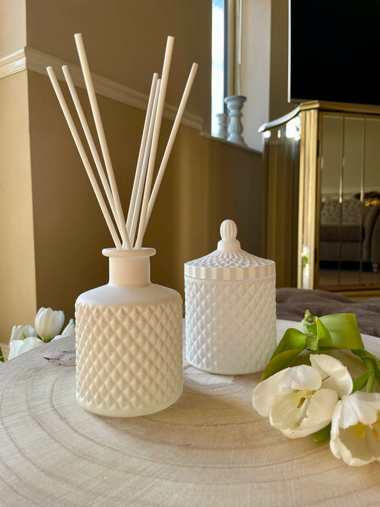 Luxury Matt White Geometric Gift Set